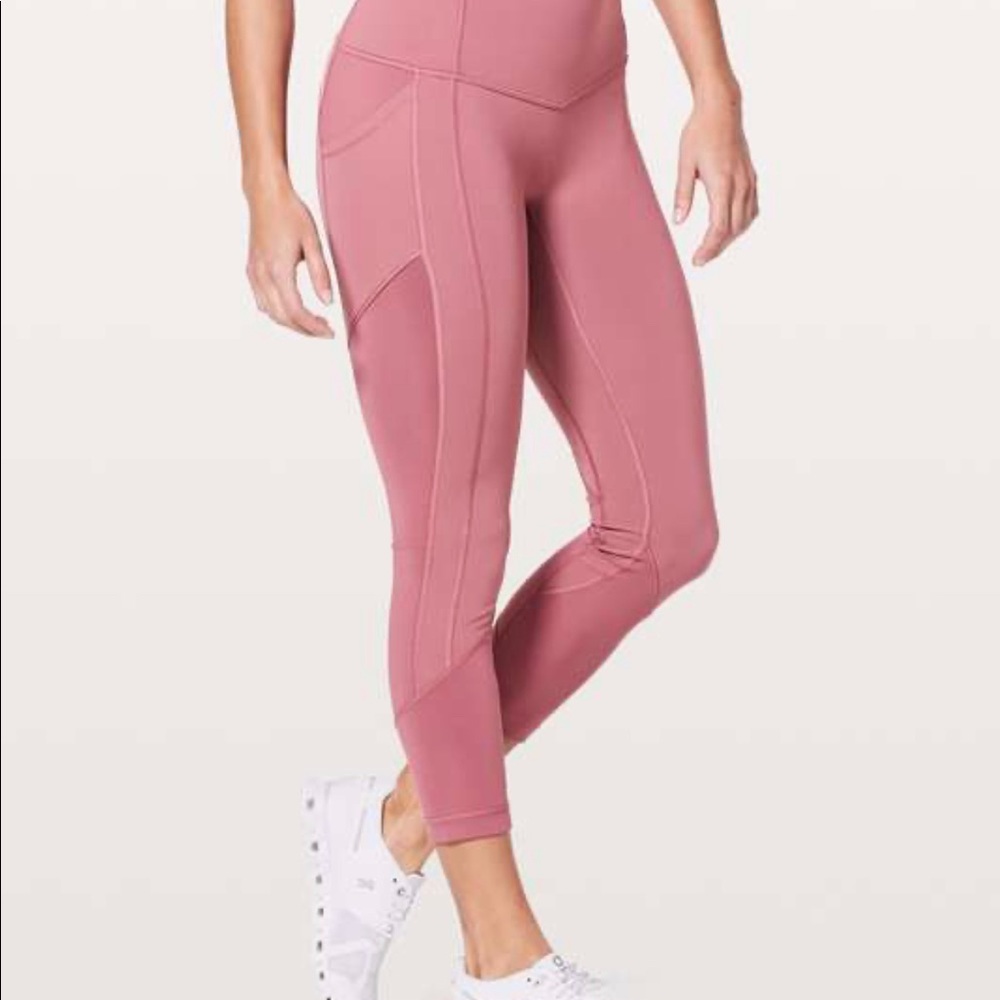 Lululemon All the right places 23’